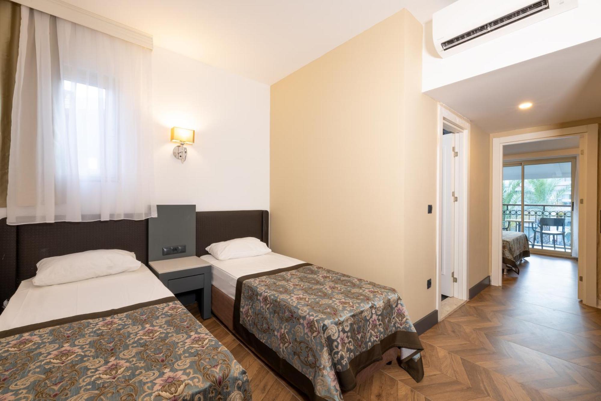 Crystal Aura Beach Resort & Spa Κεμέρ Εξωτερικό φωτογραφία